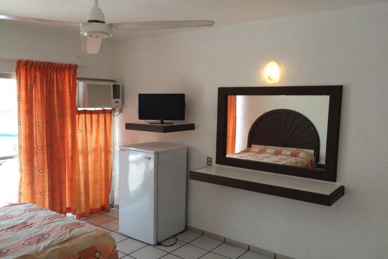 Hotel Bagasi Manzanillo Exterior photo