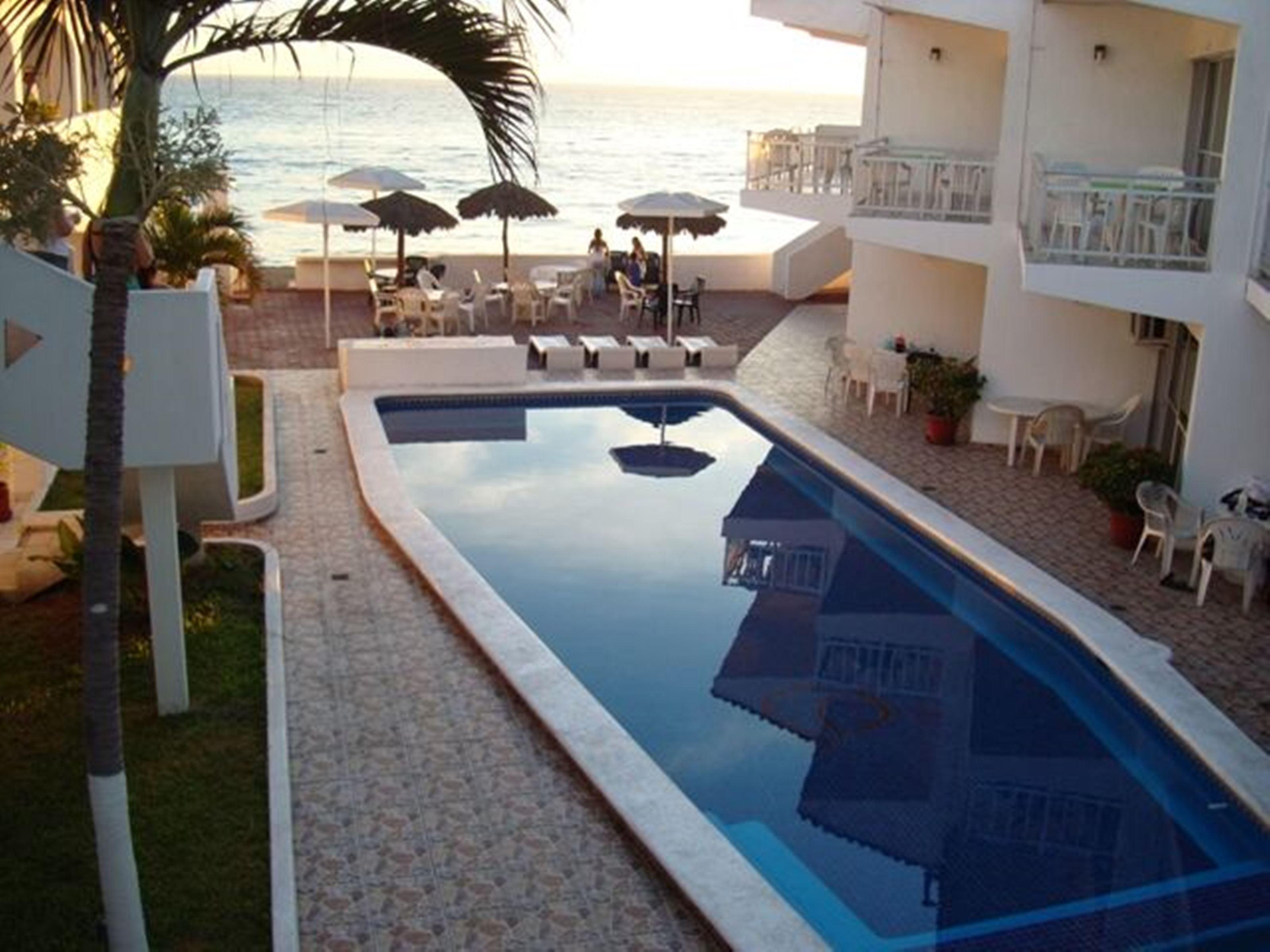 Hotel Bagasi Manzanillo Exterior photo