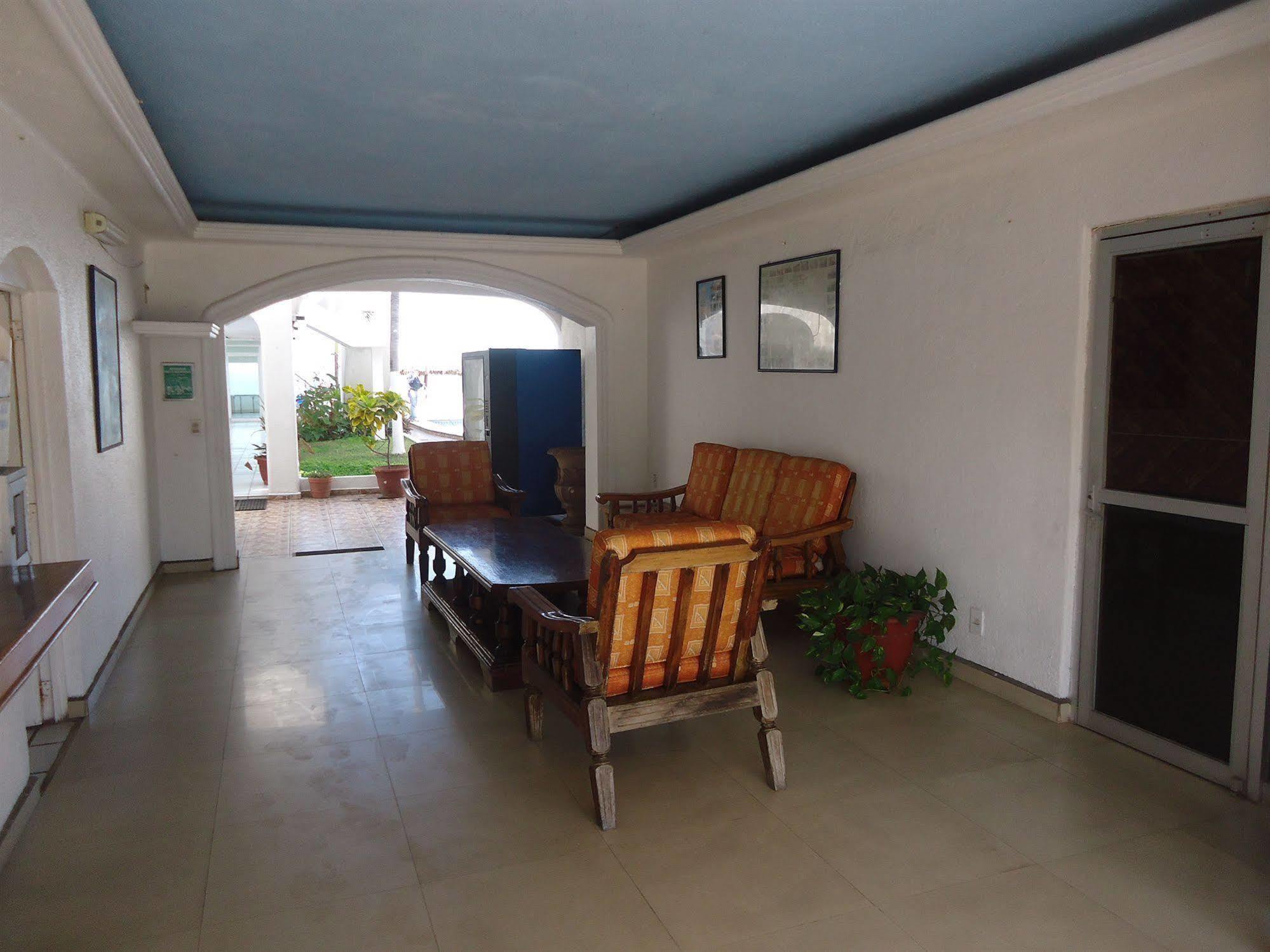 Hotel Bagasi Manzanillo Exterior photo