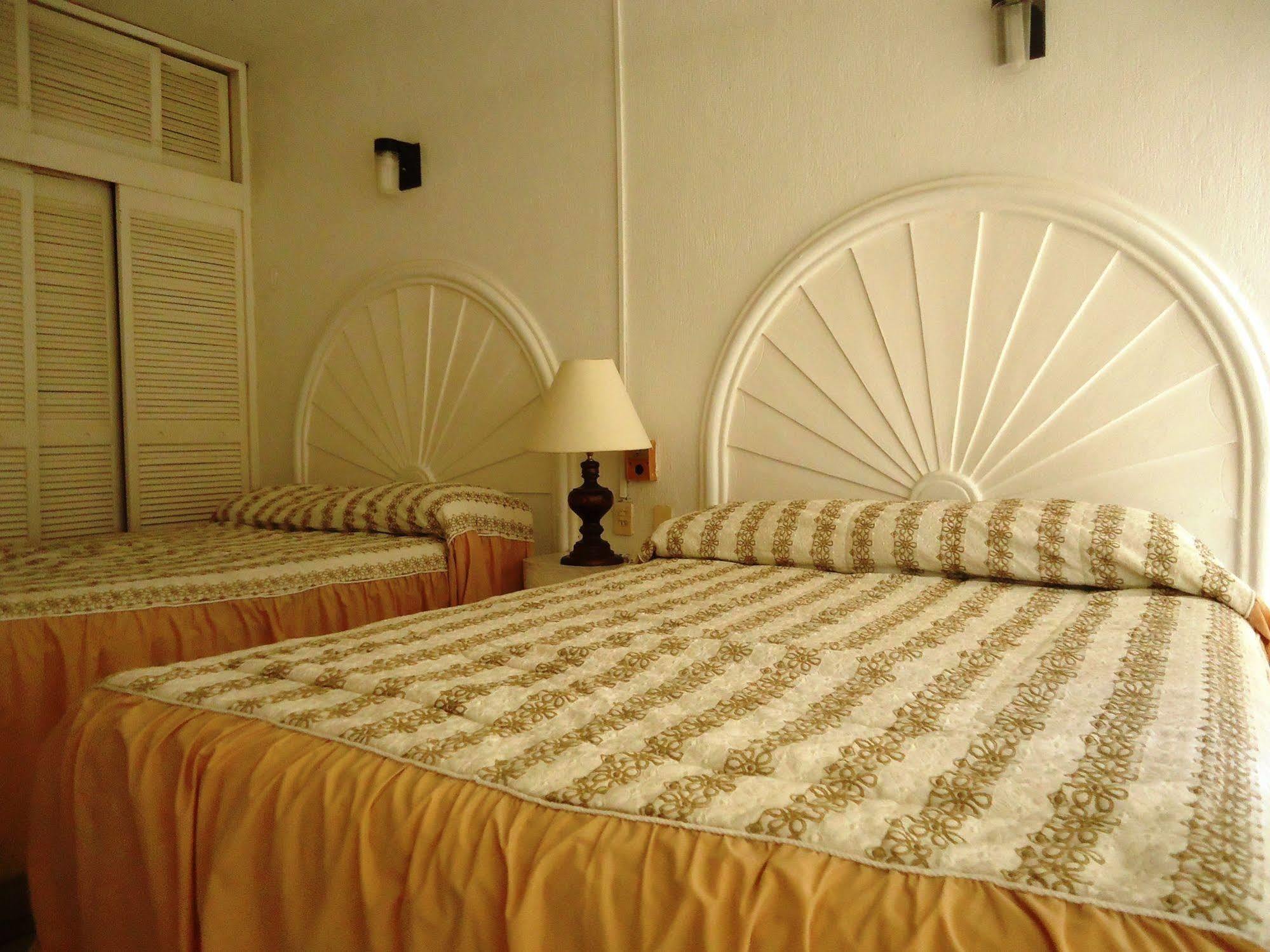 Hotel Bagasi Manzanillo Exterior photo