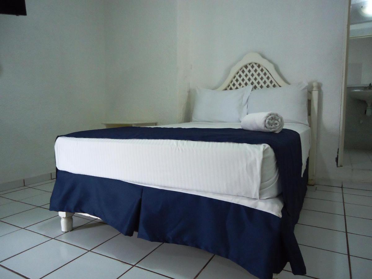 Hotel Bagasi Manzanillo Exterior photo