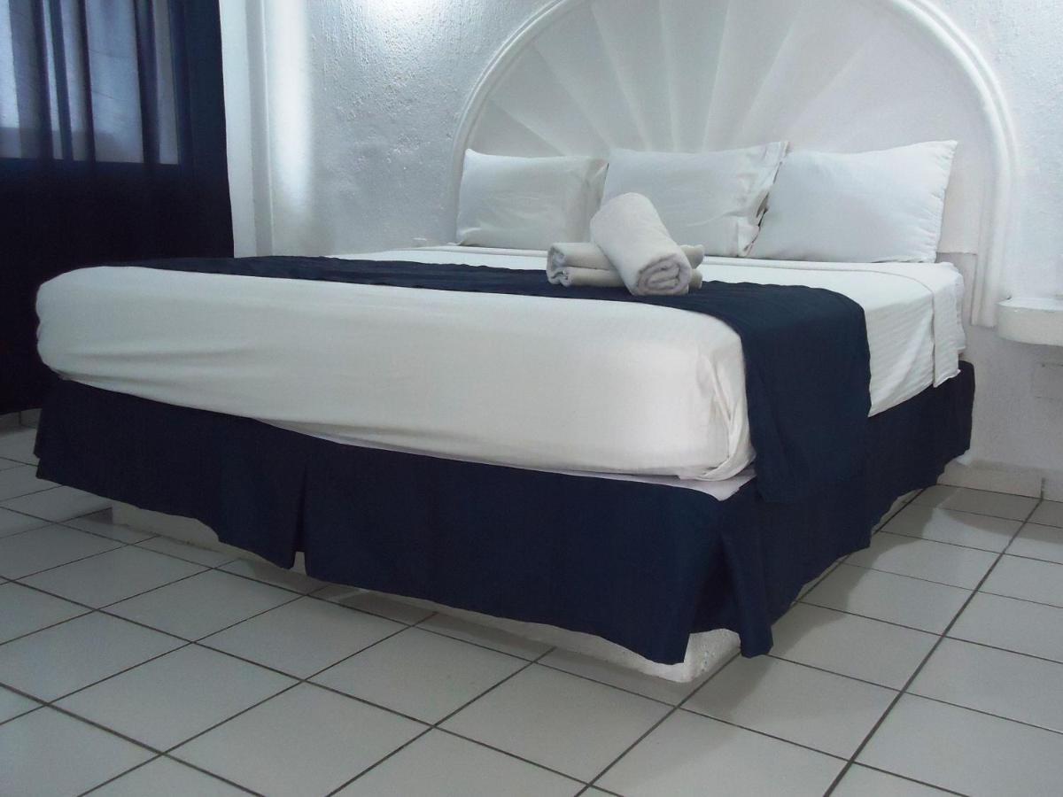 Hotel Bagasi Manzanillo Exterior photo